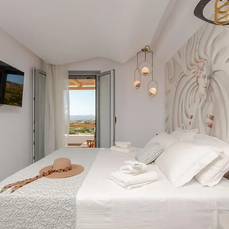 Naxos Pantheon Luxury Daire