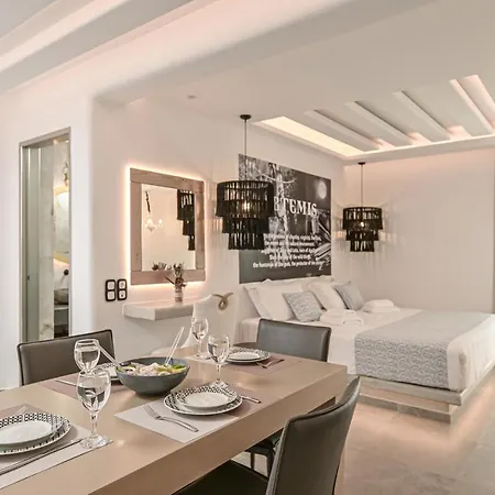 Naxos Pantheon Luxury Apartment *