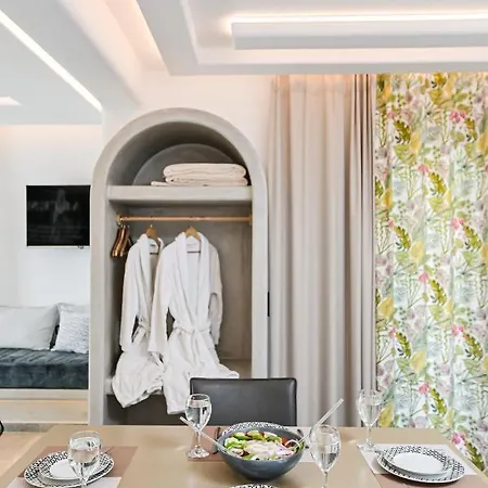 Naxos Pantheon Luxury Daire