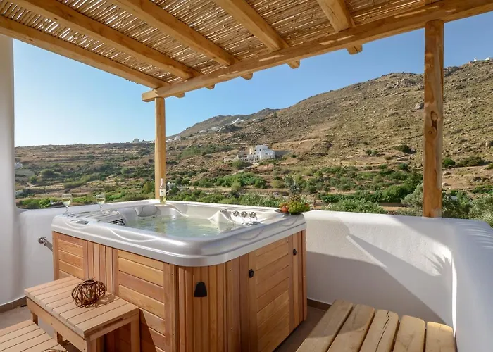 Naxos Pantheon Luxury *