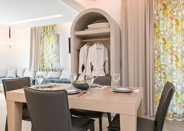 Naxos Pantheon Luxury Apartment