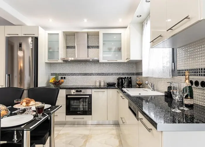 Naxos Pantheon Luxury *