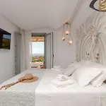 Naxos Pantheon Luxury Apartment