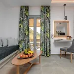 Naxos Pantheon Luxury Apartment