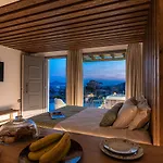 Naxos Pantheon Luxury *