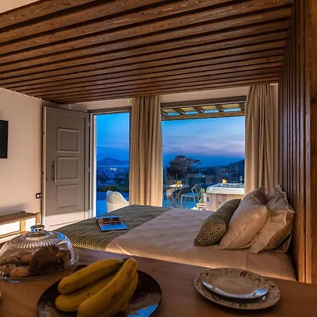 Naxos Pantheon Luxury *