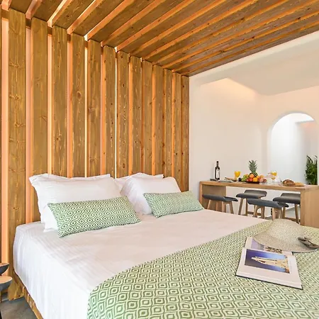 Naxos Pantheon Luxury Apartment Agkidia