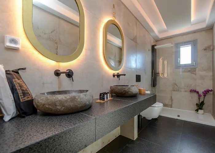 Naxos Pantheon Luxury Apartment