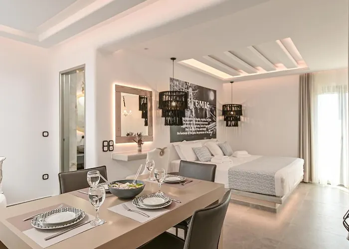 Naxos Pantheon Luxury Appartamento *