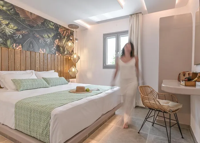 Naxos Pantheon Luxury Agkidia