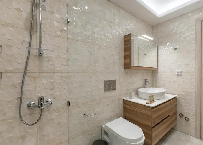 Naxos Pantheon Luxury